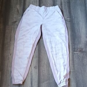 Athleta Lavender Camo Lined Track Pants Brooklyn Lined Camo Jogger Size Four